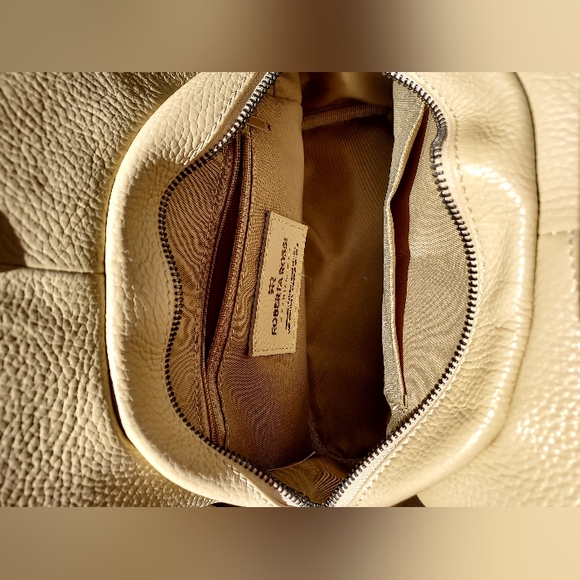 Genuine Leather Cream Colored Backpack  Purse Made in Italy - Picture 6 of 13